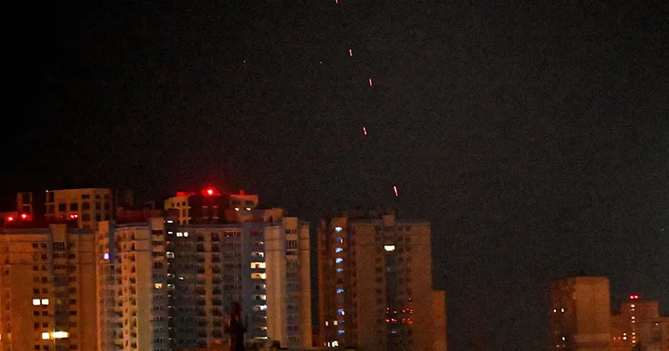 Kiev gece boyu alarmdaydı: Rusya İHA ve füzelerle saldırdı! 17 ölü