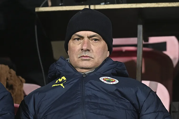 Son dakika haberi: Fenerbahçe’ye sürpriz teklif! Jose Mourinho’nun vazgeçilmezi...
