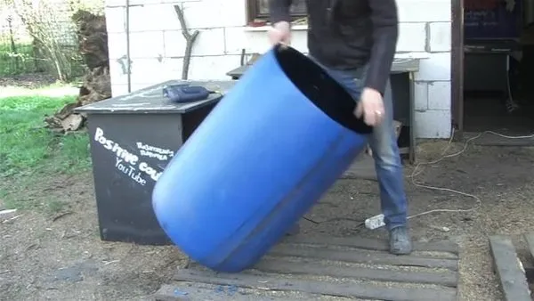 Plastik varili bakın ne hale getirdi!