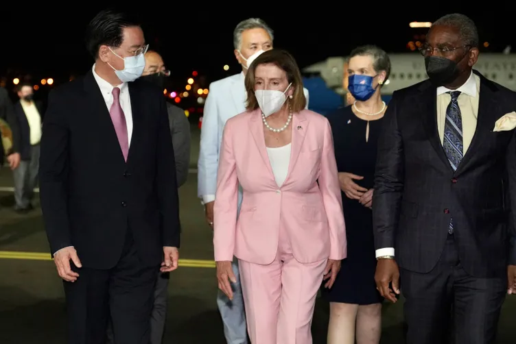 Dünyanın gözü o noktada! ABD'den Çin'i daha da kızdıracak hamle; Pelosi'nin Tayvan ziyareti kriz çıkardı