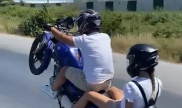 Antalya'da motosikleti ile tek teker yapan sürücü kazada hayatını kaybetti #antalya