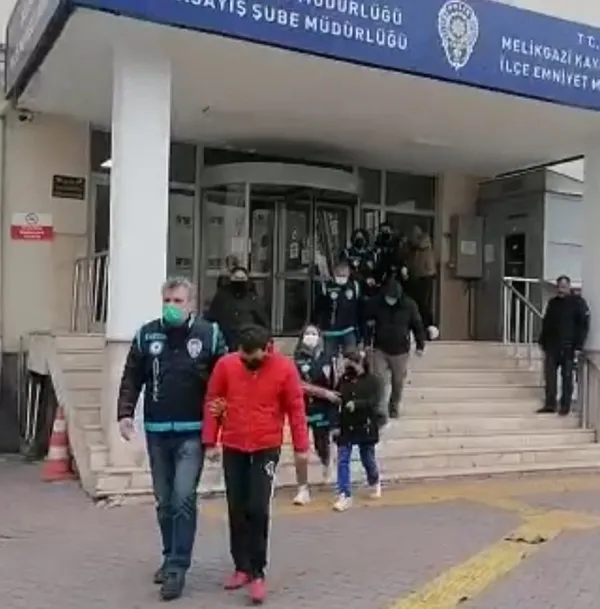 kayseride-fuhus-operasyonu-10-gozalti-1640158368063.jpg