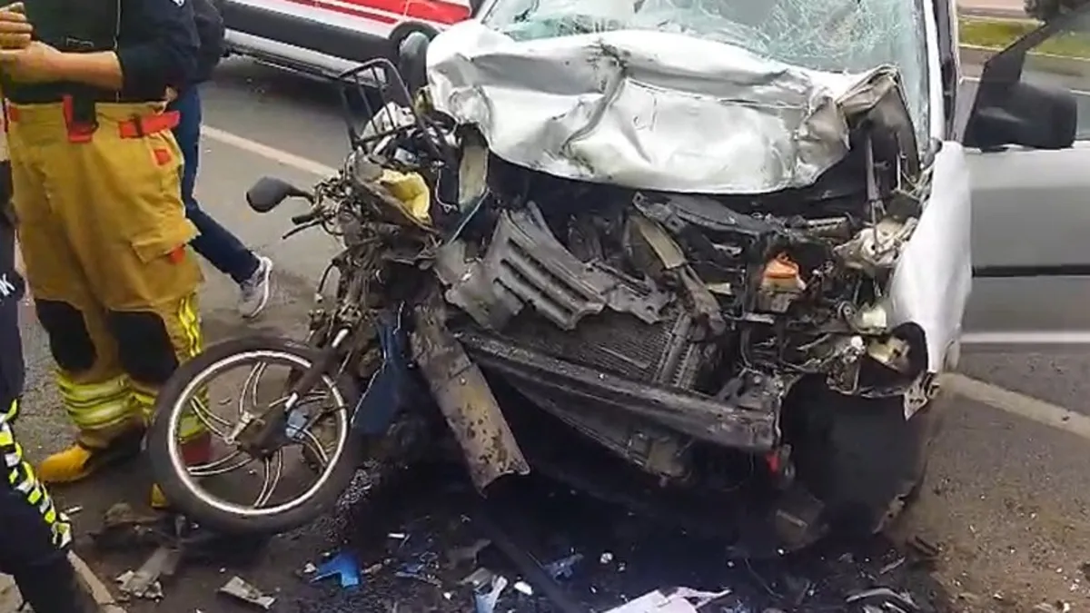 Manisa’da feci kaza: Motosiklet sürücüsü hayatını kaybetti Manisa’da feci kaza: Motosiklet sürücüsü hayatını kaybetti