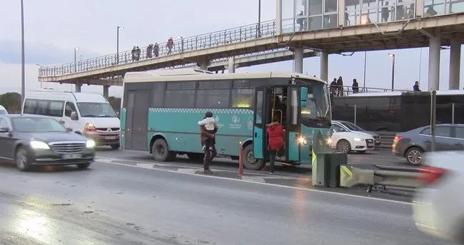 D 100 De Otobus Cilesi Otobuse Binmek Icin Canlarini Hice Sayiyorlar Son Dakika Haberler
