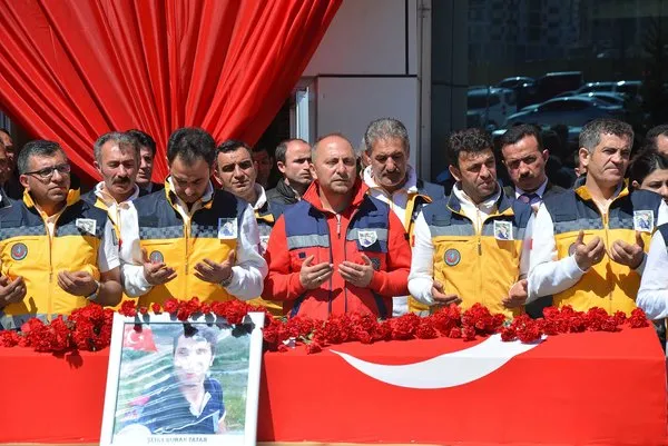 UMKE Paramedik sağlık personeli şehit Burak Tatar son yolculuğuna uğurlandı