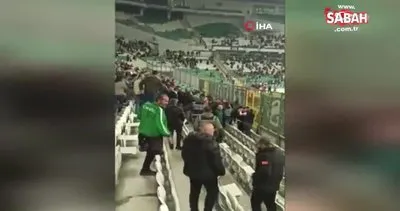 Bursalı taraftarların maç sonrası tekme tokat kavga anı kamerada | Video