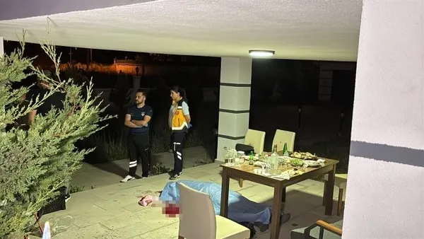 aksarayda-villa-cinayeti-mustafa-eris-arkadasi-tarafindan-basindan-vurularak-katledildi-goruntuleri-alip-1785046125493.jpg