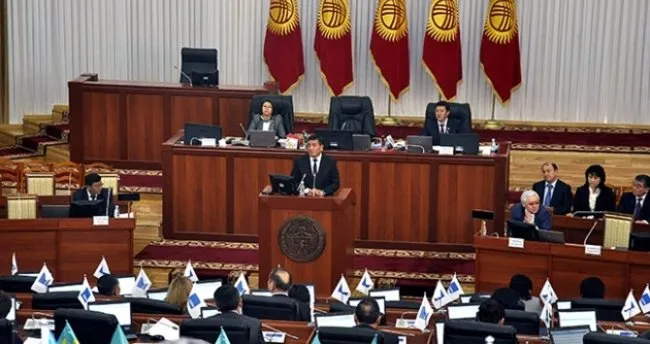 Kırgızistan’da koalisyon hükümeti yemin etti
