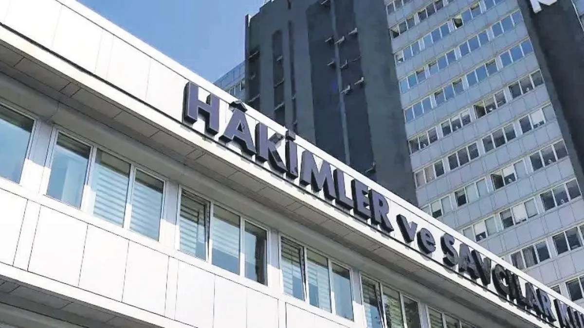 HSK’dan tarihi karar: Balyoz mağdurlarına ödenen tazminat FETÖ’cülerden alınacak HSK’dan tarihi karar: Balyoz mağdurlarına ödenen tazminat FETÖ’cülerden alınacak
