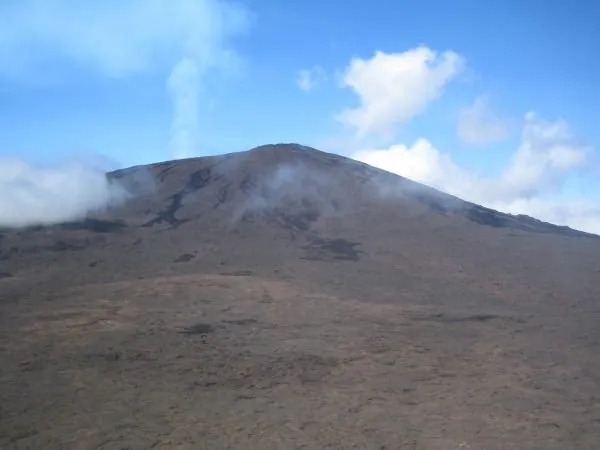 Piton de la Fournaise volkanı