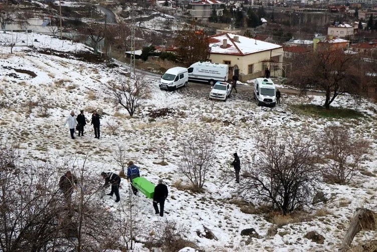 Kayseri’de sokak köpeklerinin saldırdığı 2 liseliden 1’i öldü
