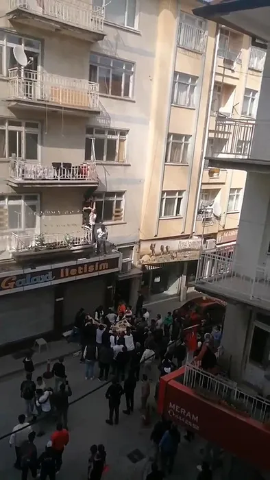 SON DAKİKA... Biri 4 diğeri ise 3 yaşında… Acılı baba gözyaşları ile veda etti: Konya’daki yangın faciasının görüntüleri ortaya çıktı!