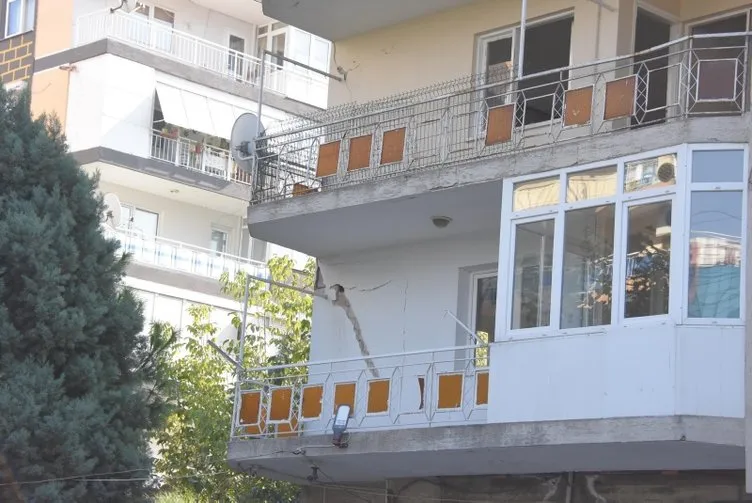 Son dakika haberi: İzmir'deki şiddetli depremin ardından vatandaşlar bölgeyi terk etti! Sessizlik hakim oldu