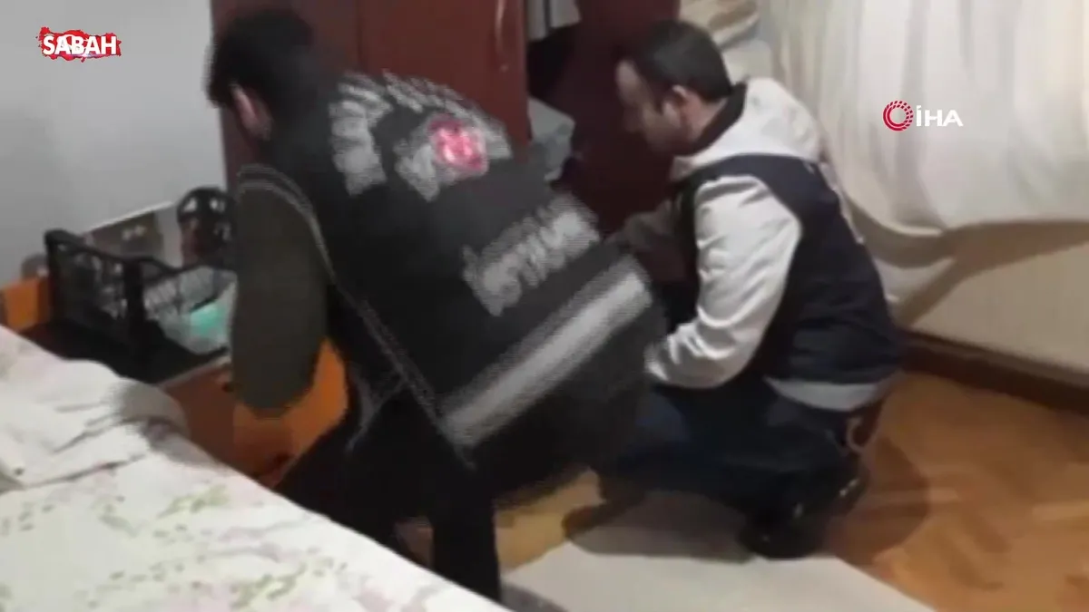 İstanbul merkezli 7 ilde yasa dışı bahis ve kara para aklama operasyonu: 18 gözaltı | Video videosunu izle İstanbul merkezli 7 ilde yasa dışı bahis ve kara para aklama operasyonu: 18 gözaltı | Video videosunu izle
