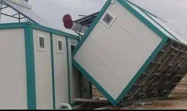 Kırşehir’de fırtına etkisiyle çatılar uçtu