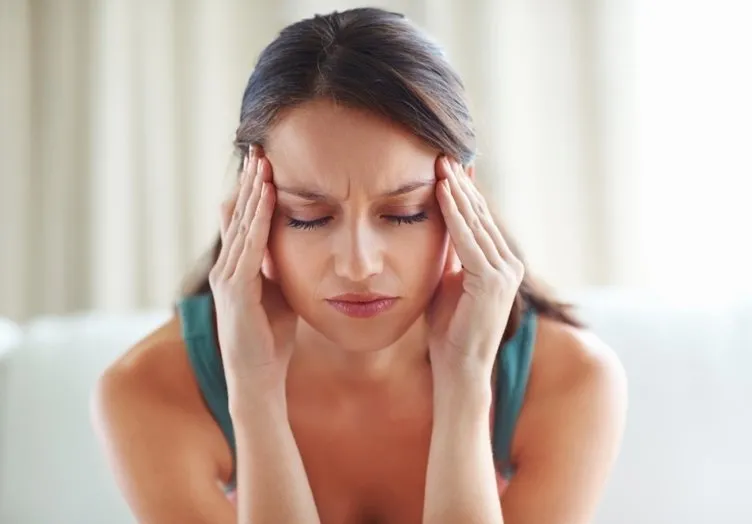 Migrenin nedenleri... Sonbaharda artan baş ağrısının sebepleri