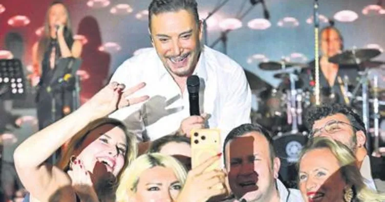 Cenk Eren’den 30. yıla özel konser