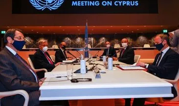 Kıbrıs zirvesi ikili görüşmelerle devam ediyor