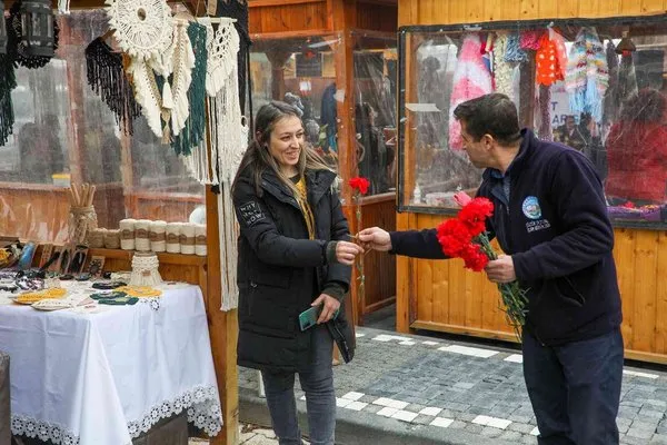 ‘Maharetli Eller’de Kadınlar Günü coşkusu