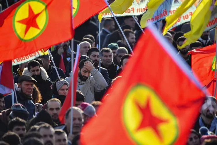 PKK sempatizanları Paris’i yakıp yıktı! Fransız basını arka çıktı: Türkiye’yi hedef aldılar...