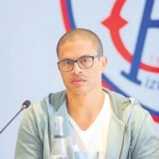 Alex geri döndü!