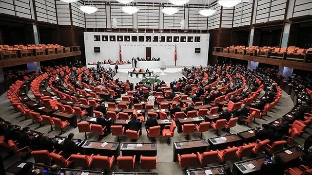 son-dakika-meclisin-yeni-yildaki-ilk-isi-belli-oldu-stokcular-simdi-yandi-1641113683185.jpg