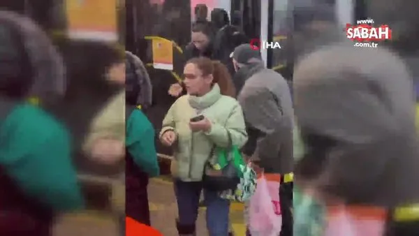 Otobüste 2 kadın yolcu arasındaki kavga kamerada | Video