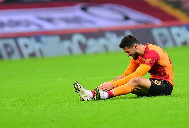 Galatasaray’da Fatih Terim’e bir şok daha! Emre Akbaba ile sözleşme yenilenecek mi?