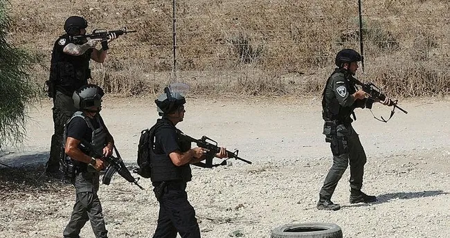 İsrailli 2 polis dost ateşi sonucu ağır yaralandı İsrailli 2 polis dost ateşi sonucu ağır yaralandı