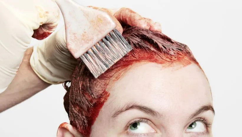 Saçını boyatanlara kötü haber! Bilim insanları açıkladı: Akıl sağlıkları daha kötü