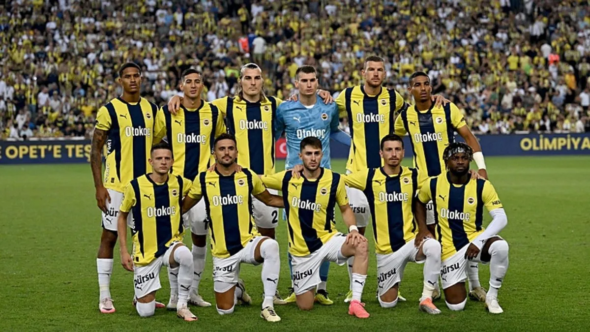 Fenerbahçe, UEFA Avrupa Ligi kadrosunu bildirdi! Yeni transferler yok