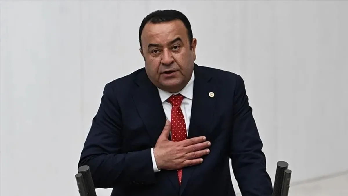 SON DAKİKA… CHP Ankara Milletvekili Adnan Beker partisinden istifa etti SON DAKİKA… CHP Ankara Milletvekili Adnan Beker partisinden istifa etti