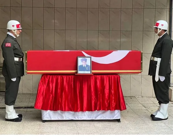 kore-gazisi-kemal-catalok-son-yolculuguna-ugurlandi-1781464255899.jpeg