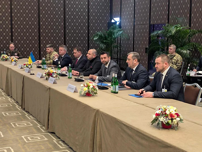 cenevrede-ikinci-muzakere-masasi-ukrayna-rusya-ve-abd-gorusmeleri-basladi-1771337023053.jpg Cenevre’de ikinci müzakere masası: Ukrayna, Rusya ve ABD görüşmeleri başladı