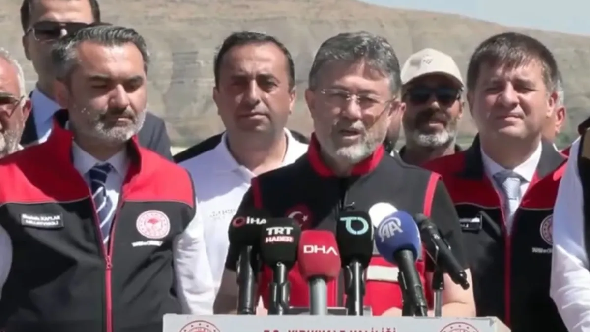 Bakan Yumaklı’dan rekor hasat müjdesi! Bakan Yumaklı’dan rekor hasat müjdesi!