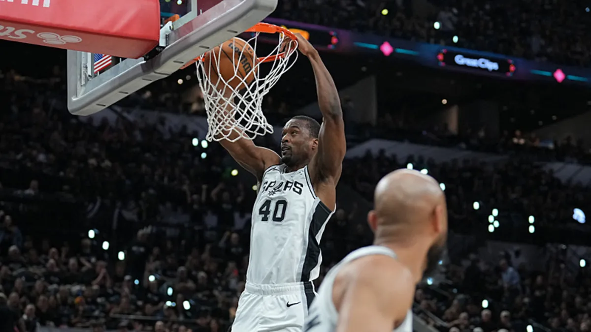 NBA’de Timberwolves’u farklı yenen Spurs, seriyi 1-1 yaptı NBA’de Timberwolves’u farklı yenen Spurs, seriyi 1-1 yaptı