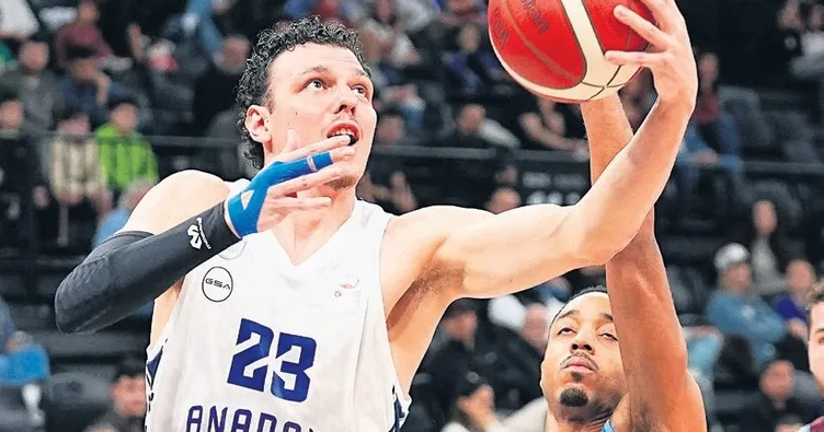 Efes, Trabzon’u yendi hedefi 12’den vurdu