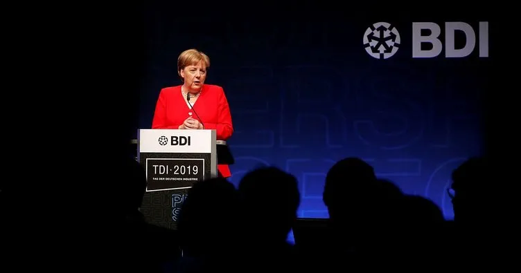 Merkel: AB ve ABD aralarındaki problemi bir an önce çözmeli