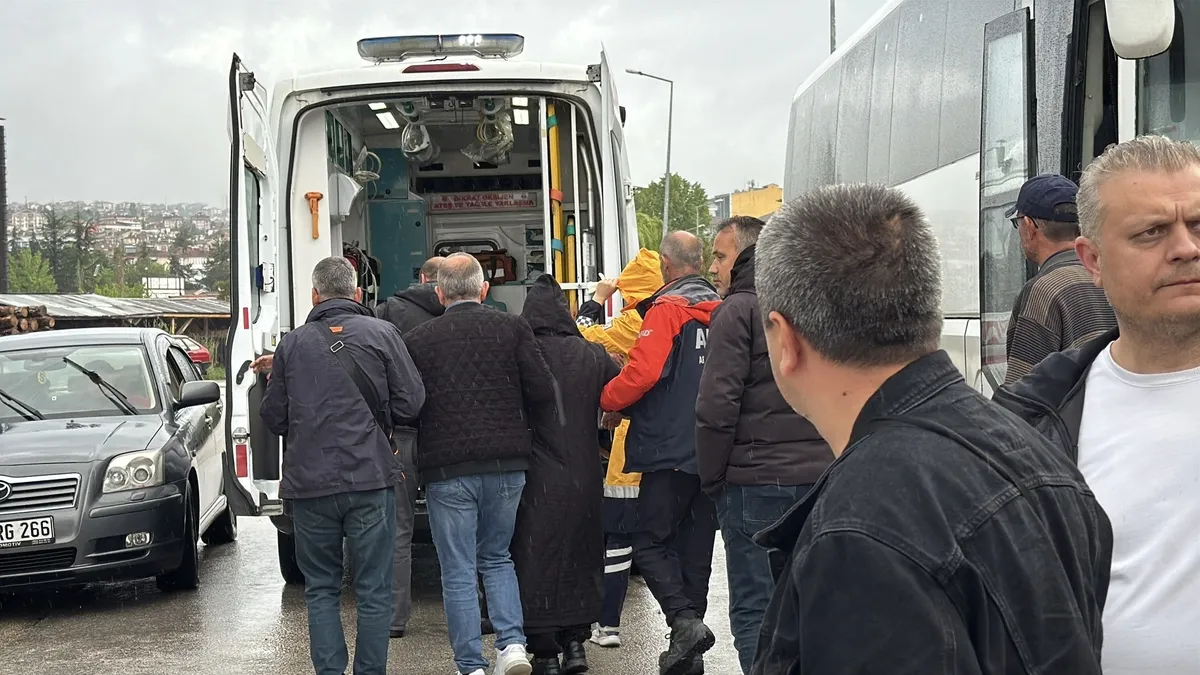 Karabük’te otelde panik anları: Çok sayıda kişi hastanelik oldu! Karabük’te otelde panik anları: Çok sayıda kişi hastanelik oldu!