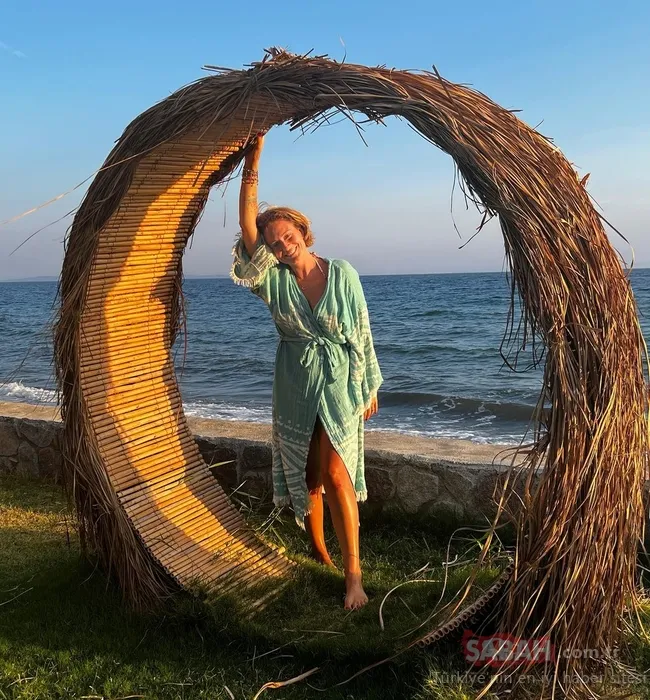 Eti, hamuru bırakınca bakın ne hale geldi! 47 yaşındaki Ceyda Düvenci incecik oldu! Harika görünüyorsunuz yorumları yağdı!