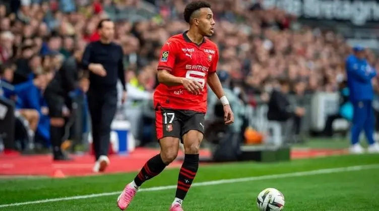 Son dəqiqə Qalatasaray transfer xəbəri: Qalatasaray ulduz oyunçu ilə müqavilə imzaladı! Okan Buruk üçün yeni Sacha Boey...