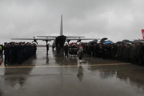 Şehit Pilot gözyaşları içinde uğurlandı