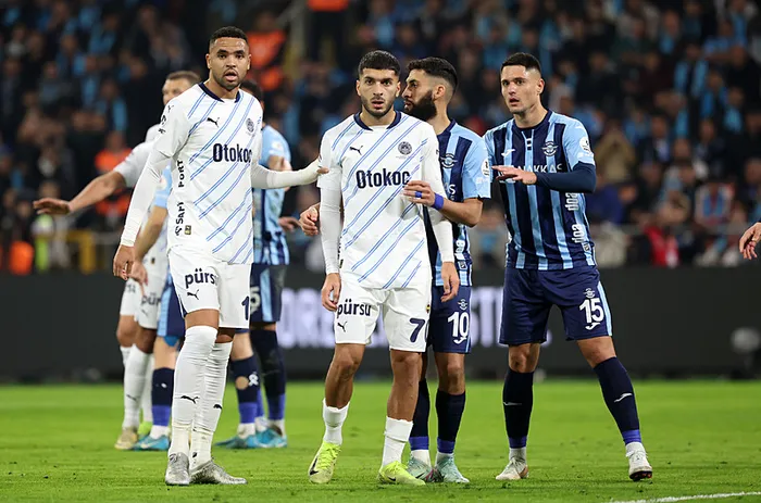 son-dakika-adana-demirspor-fenerbahce-ilk-yarida-gol-yok-1737305972790.jpeg