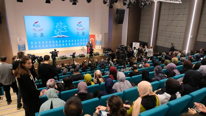 bilal-erdogan-savunma-sanayindeki-basarilar-baska-alanlarda-da-kendini-gostermeye-baslayacak-1790760948346.jpg