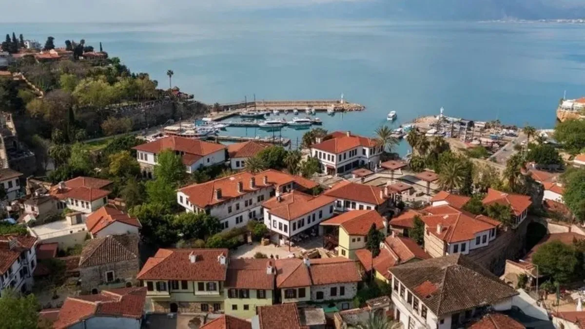 Antalya’da son 5 yılın ziyaretçi rekoru kırıldı Antalya’da son 5 yılın ziyaretçi rekoru kırıldı