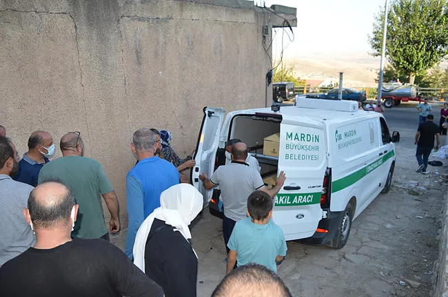 son-dakika-sabahcomtr-ozel-mardinde-bir-gunde-3-kadin-evinde-olu-bulundu-dikkat-ceken-darp-veya-kesici-alet-id-1755851595291.jpeg SON DAKİKA… Mardin’de bir günde 3 kadın evinde ölü bulundu: Dikkat çeken darp veya kesici alet iddiası!