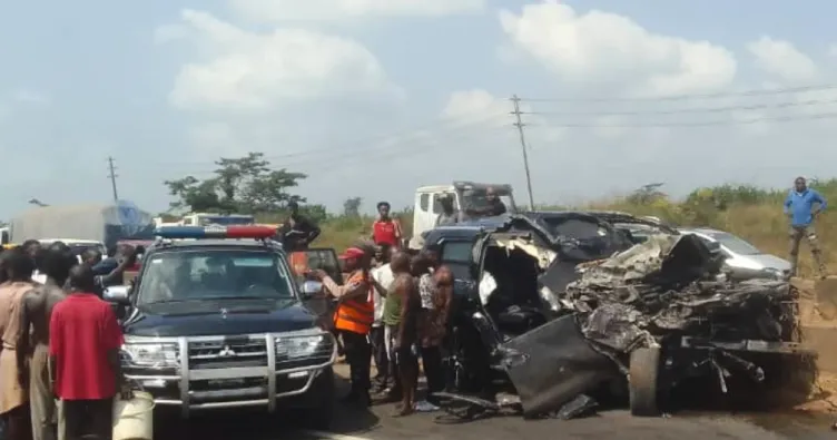 Nijerya’da feci zincirleme kaza: 17 ölü