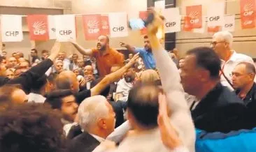 CHP’nin yumruklu kongresi ‘Demokrasi şöleni’ oldu