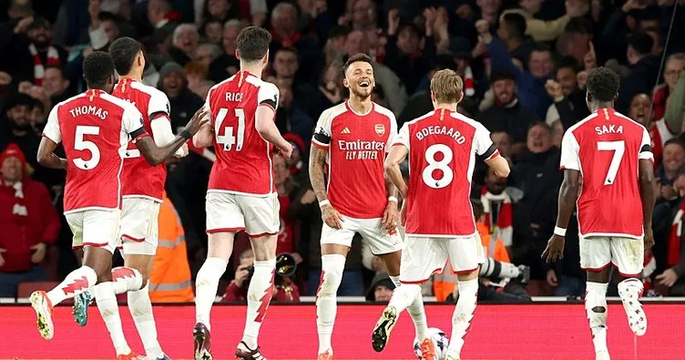 Premier Lig’deki Londra derbisinde lider Arsenal, Chelsea’yi 5-0 yendi