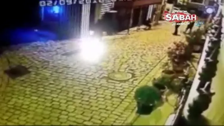 Hırsızları silah çekip suçüstü yakaladı, polise böyle teslim etti